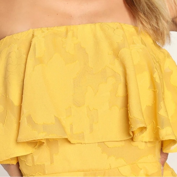 Lulus True Lover Mustard Yellow Burnout Floral Strapless Mini Dress Womens M NWT - Picture 2 of 10